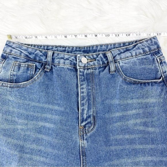 HIGH Waisted Distressed Mom Jeans Size Large - Picture 3 of 6